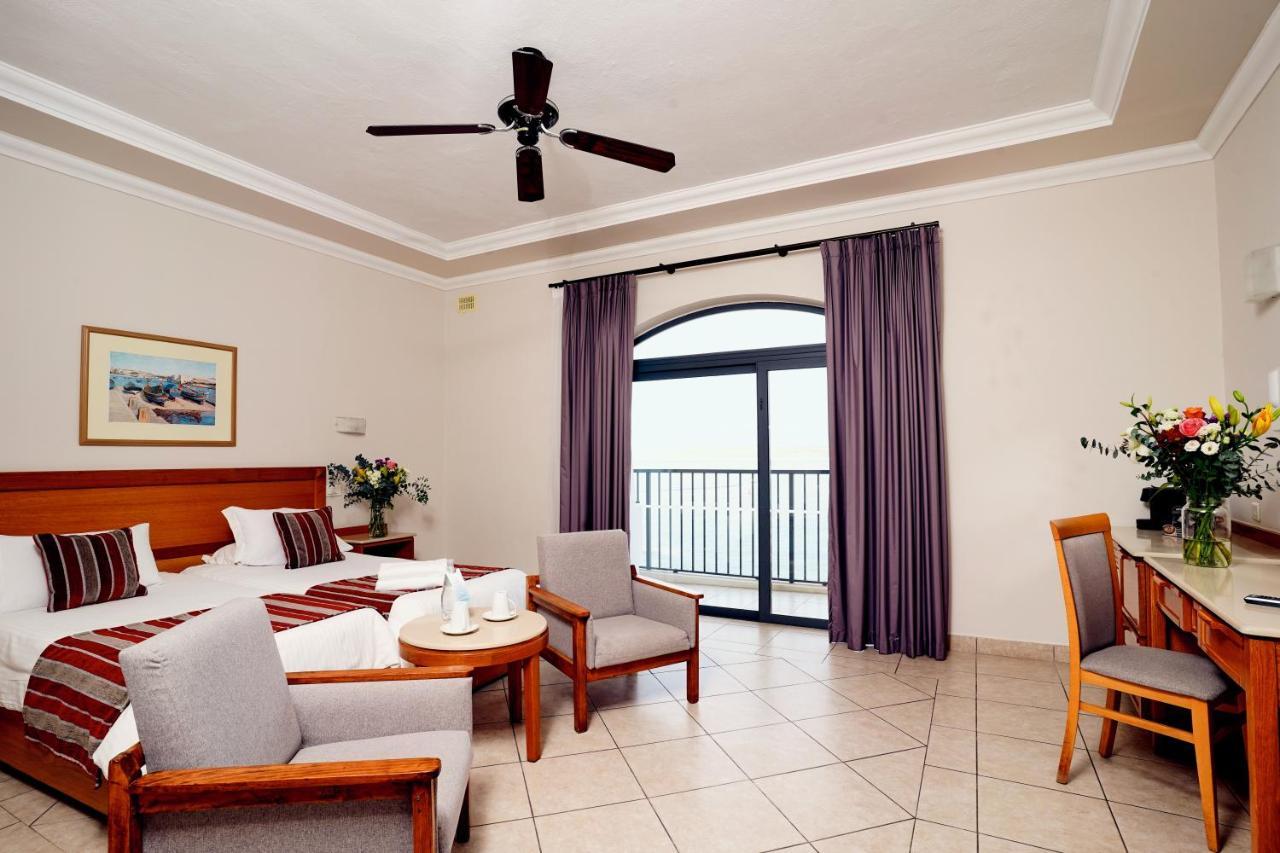 Paradise Bay Resort Mellieha Exterior photo